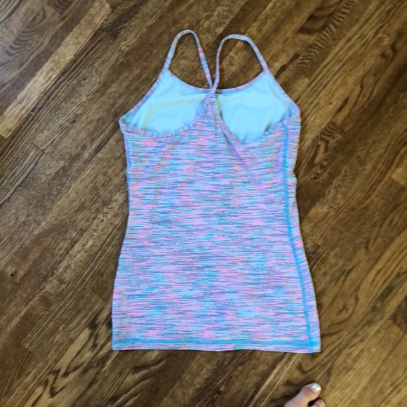 Patterned Ivivva top! - Picture 2 of 3